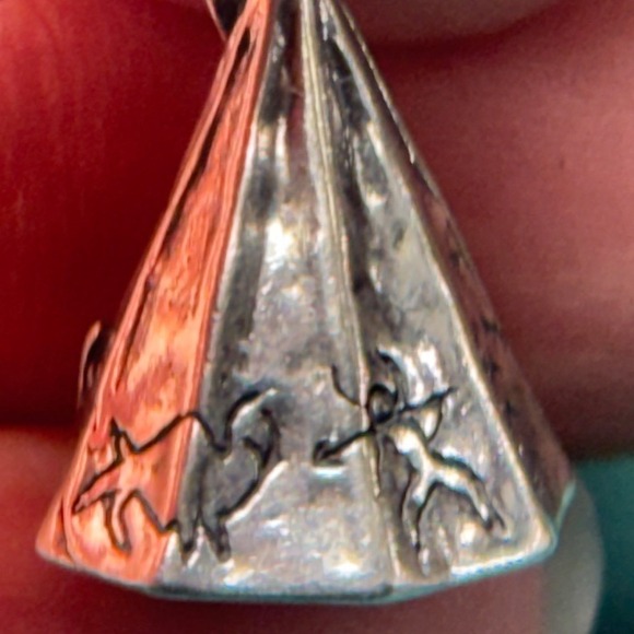 Sterling Silver 925 Teepee Storyteller Charm Pendant Buffalo Sun Hunter Signed - Picture 2 of 9